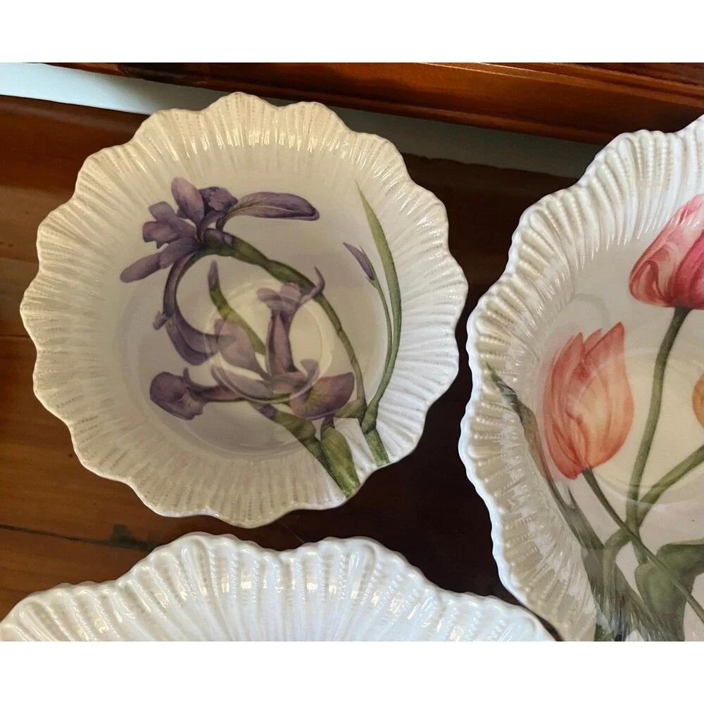 Shabby Chic Nesting Set of 4 Flower shaped Melamine Serving Bowls White